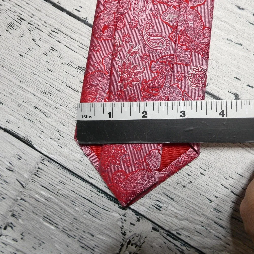 Christina Tie Mens One Size Pink Paisley 100%‎ Silk Jacquard Classic Necktie